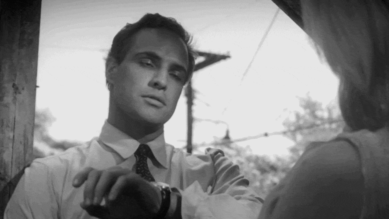 Videoausschnitt mit dem Hollywoodschauspieler Marlon Brando aus dem Jubiläumsfilm „Oyster Story“ zum 100-jährigen Bestehen der Oyster.