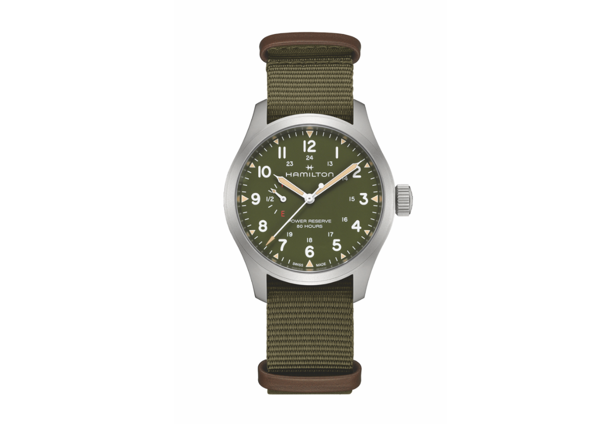 substantial-times-hamilton-khaki-field-mechanical-power-reserve-green-querformat Hamilton Khaki Field Mechanical Power Reserve mit grünem Zifferblatt und grünem NATO-Textilband