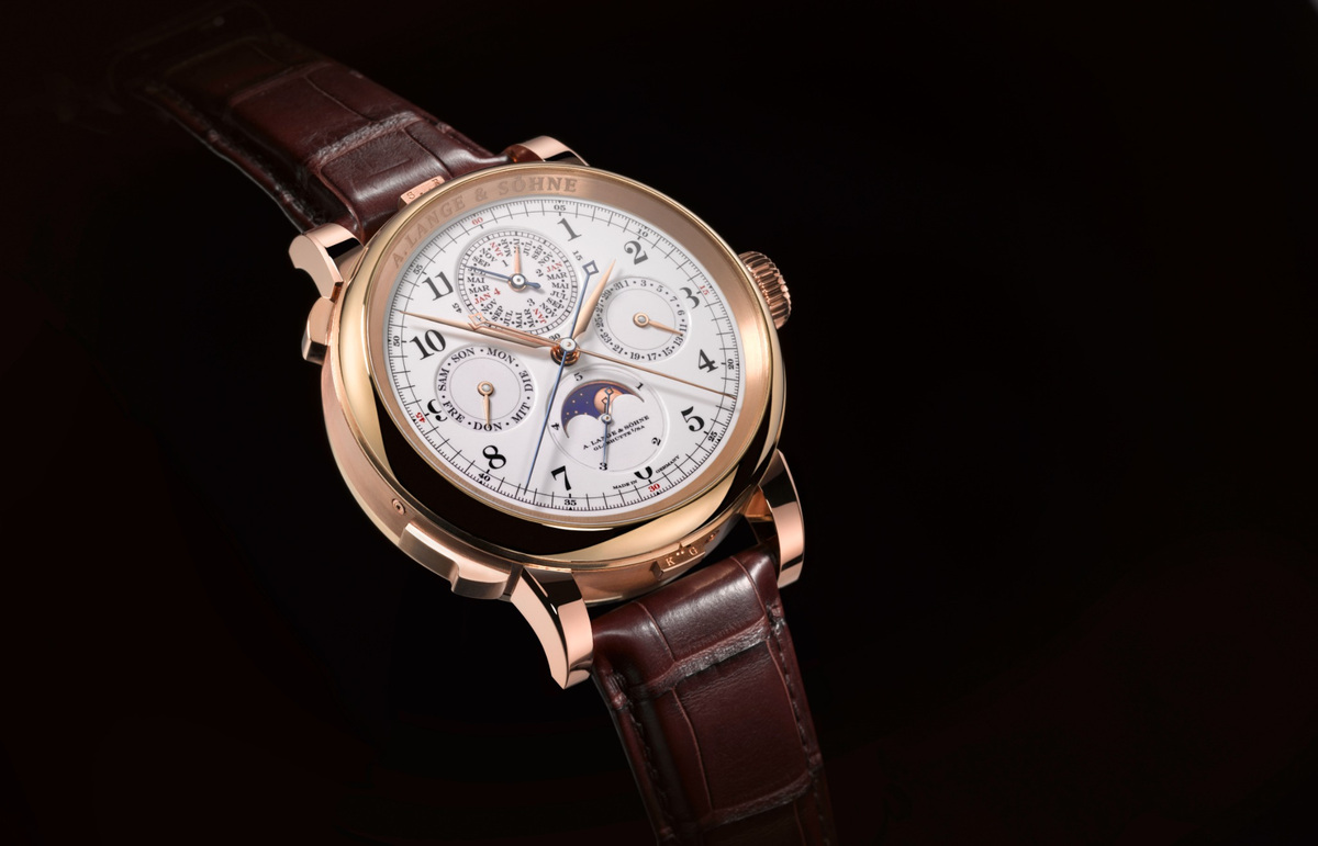substantial-times-a-lange-soehne-grand-complication-2013 A. Lange & Söhne Grand Complication aus Rotgold mit hellem Zifferblatt, mehreren Kalenderanzeigen, Mondphase und braunem Lederarmband